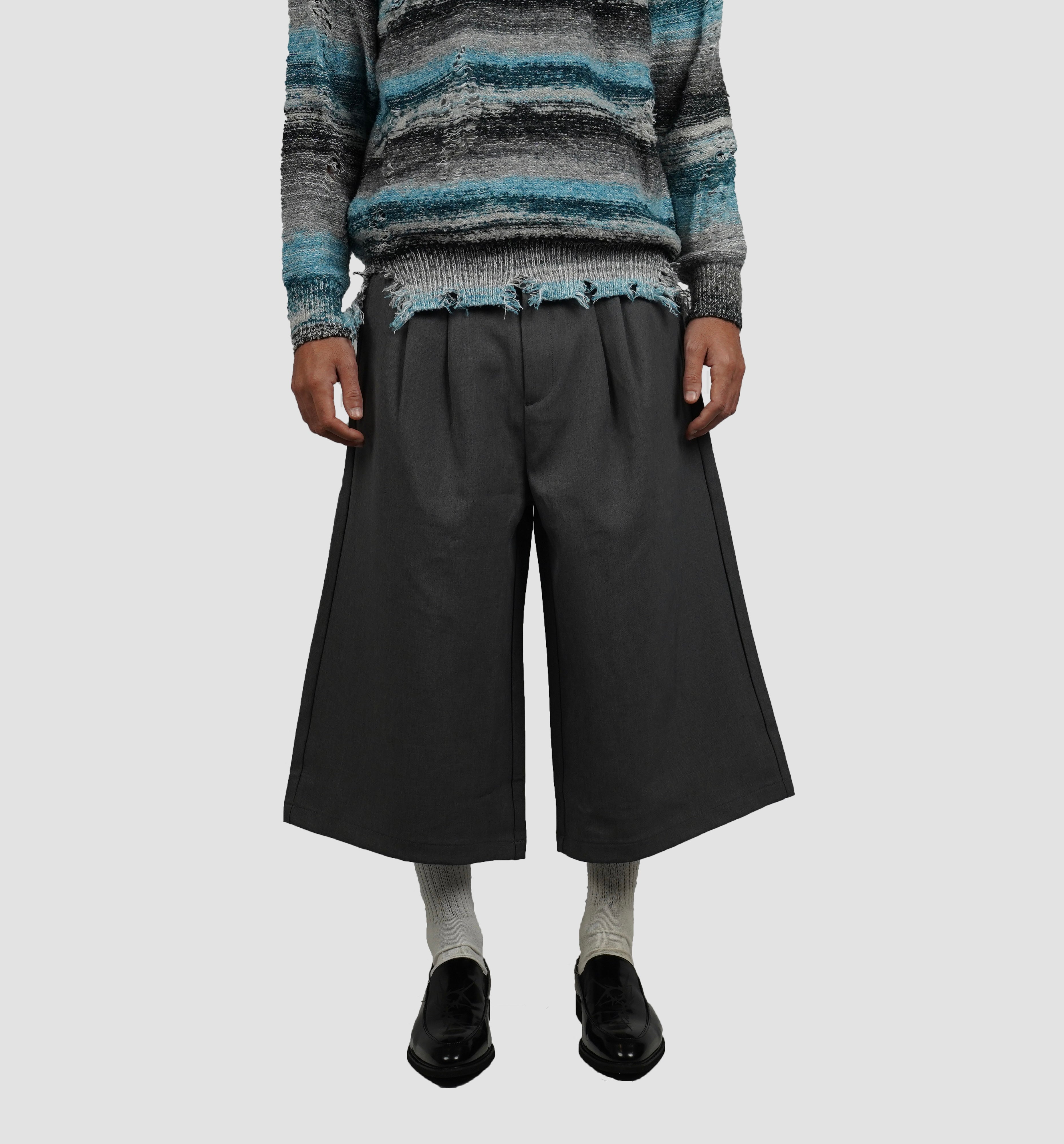 Pleated gray culotte shorts